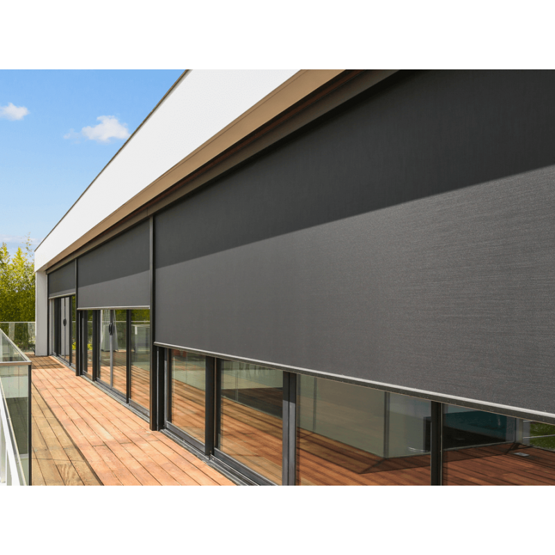 Coupe coffre aluminium Screen en gros plan — moteur Somfy, glissière ZIP, mécanisme apparent